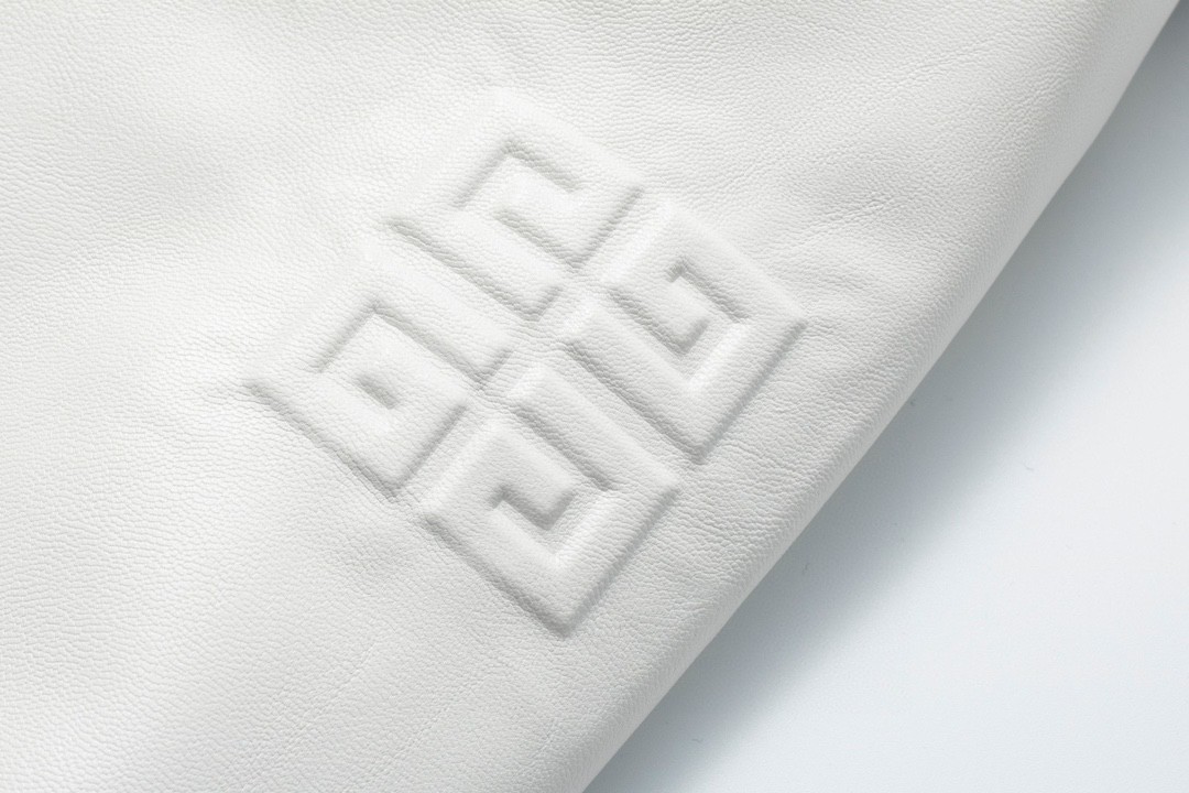 Givenchy 纪梵希 立领字母印花皮袖子 长袖 夹克 棒球服 外套 秋冬款 黑色 BM011S6Y16-004