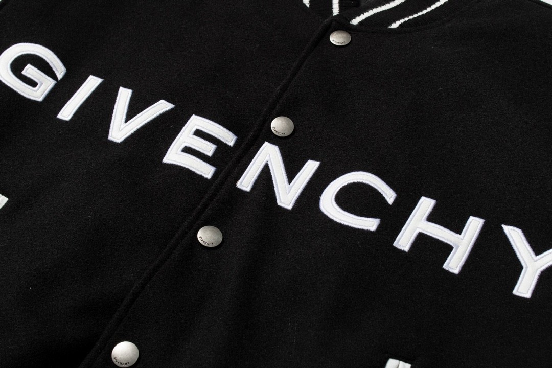 Givenchy 纪梵希 立领字母印花皮袖子 长袖 夹克 棒球服 外套 秋冬款 黑色 BM011S6Y16-004