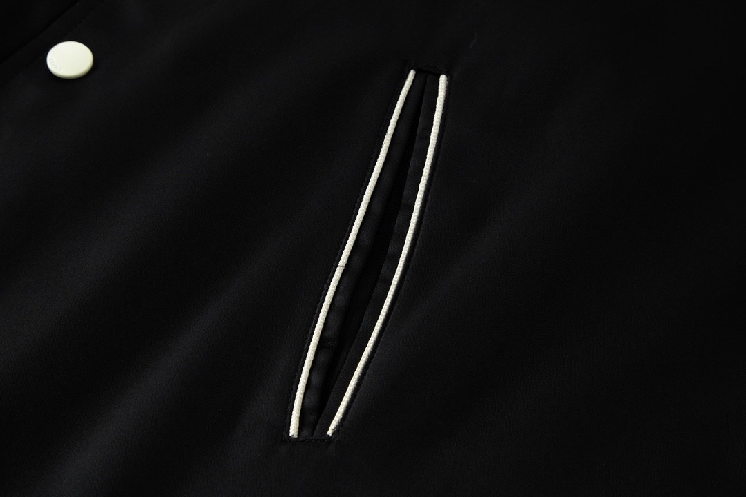 CELINE 赛琳 条纹边饰单排扣 长袖 夹克 棒球服 外套 秋冬款 男女同款 黑色 2W971048S-38NO