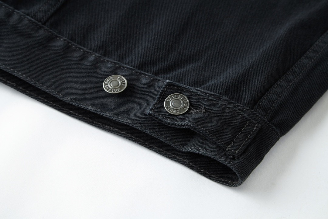 Balenciaga 巴黎世家 SS23 纯色印花翻领单排扣长袖夹克 牛仔外套 牛仔衣 秋冬 黑色