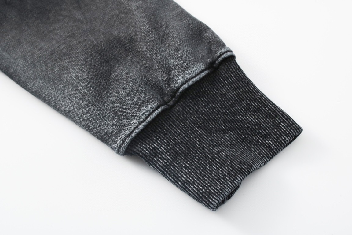 Givenchy 纪梵希 刺绣字母印花logo 连帽卫衣 套头 长袖 秋冬款 黑色 BWJ03E3ZB4-020