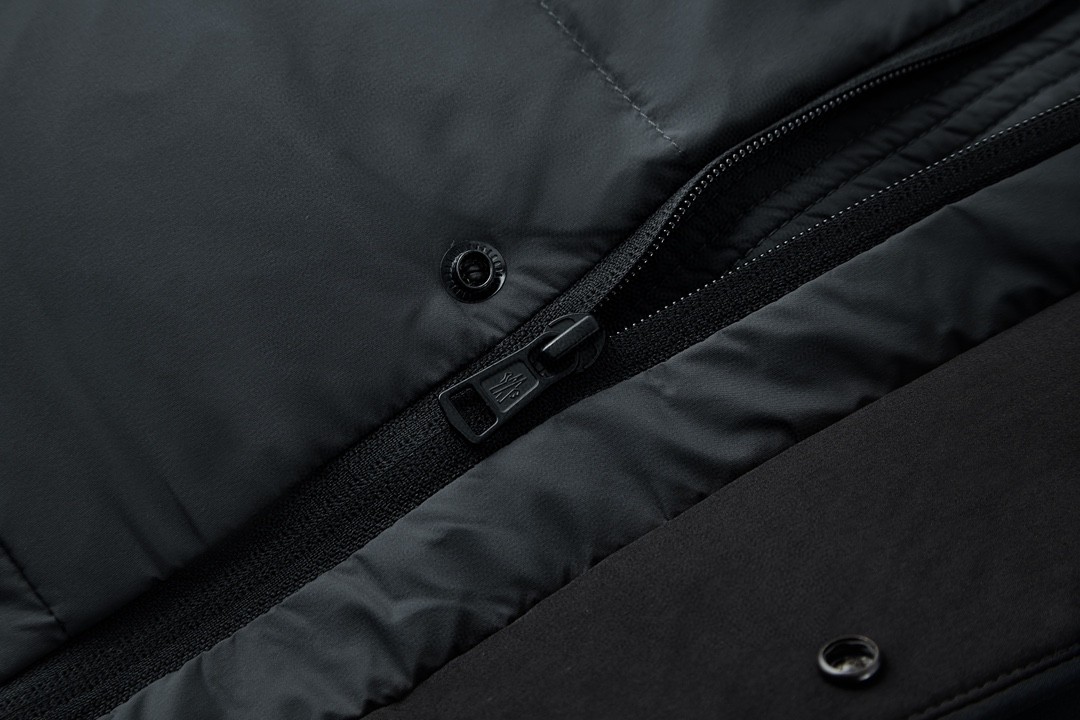 Moncler 蒙口 FW22 拼色连帽羽绒服 保暖 外套 炭灰色 H20911A0010953333934