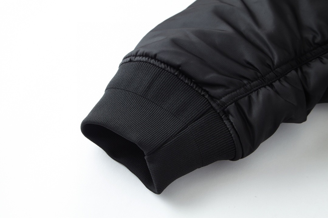 Balenciaga 巴黎世家 FW23 刺绣字母立领夹克 棒球服 棉服 长袖 外套 秋冬 黑色 763434TNO271000