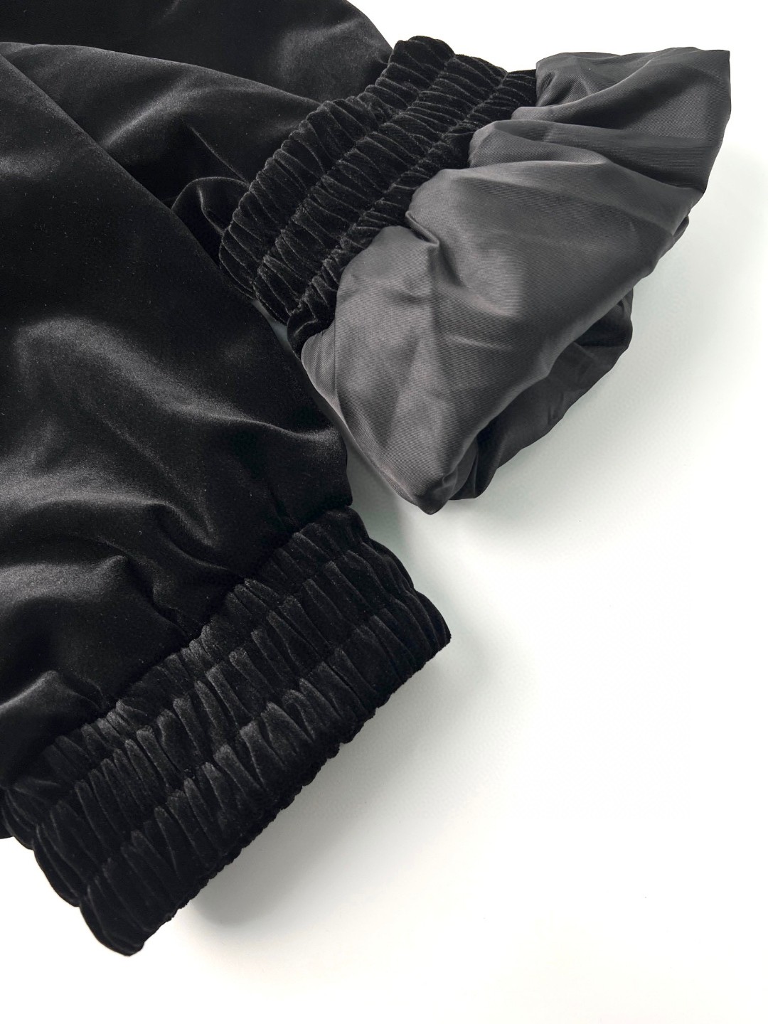 Balenciaga 巴黎世家 背部水钻logo 丝绒连帽卫衣 长袖 秋冬 男女同款 黑色 