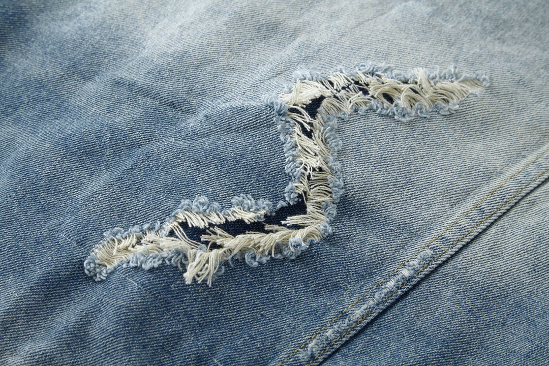 Balenciaga 巴黎世家 闪电贴布破坏 牛仔外套 牛仔衣 夹克 秋冬 水洗蓝