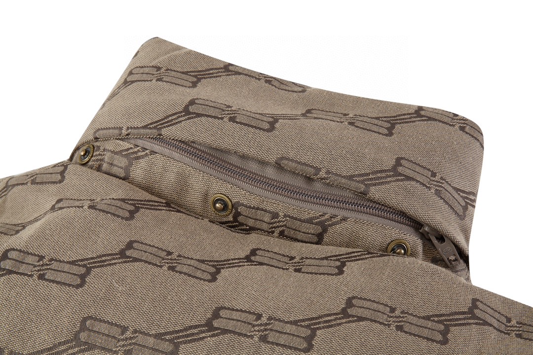 Balenciaga 巴黎世家 SS22 字母Logo满印立领夹克 外套 保暖 棉服 长袖 冬季 男女同款 棕色 