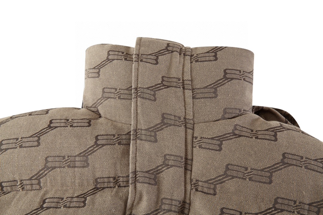 Balenciaga 巴黎世家 SS22 字母Logo满印立领夹克 外套 保暖 棉服 长袖 冬季 男女同款 棕色 