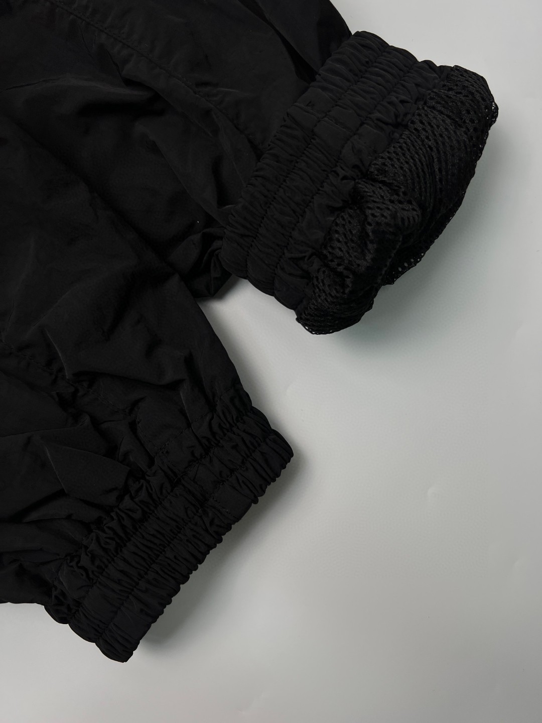 Balenciaga 巴黎世家 FW23 Logo字母印花撞色防晒立领夹克 长袖 冲锋衣 外套 秋冬 黑色 751726TOO481000