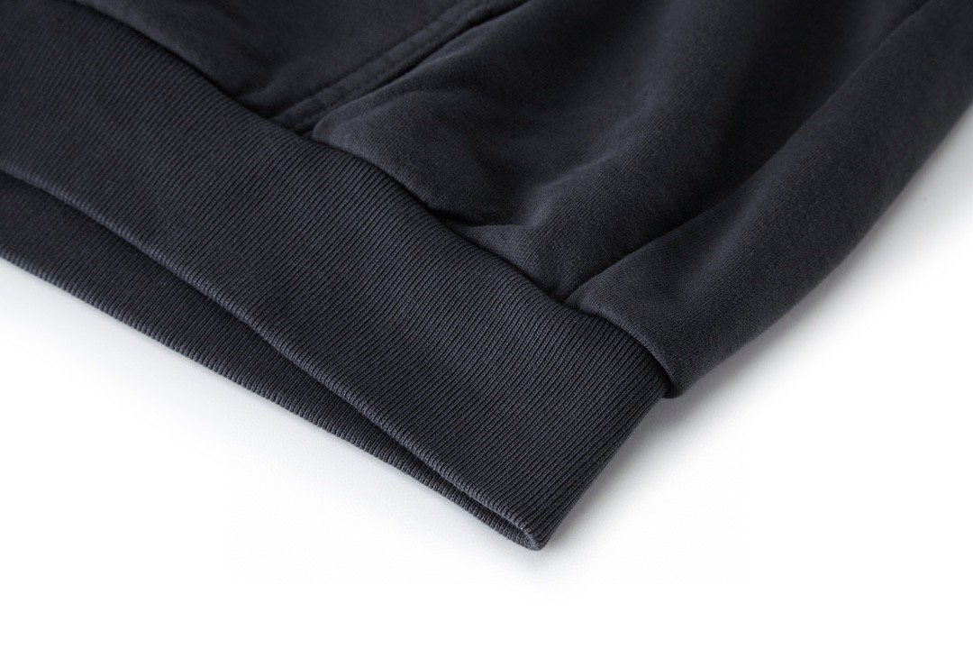 Balenciaga 巴黎世家 印花图案拉链做旧连帽卫衣 长袖 秋冬 男女同款 黑色 770939TPVM91568