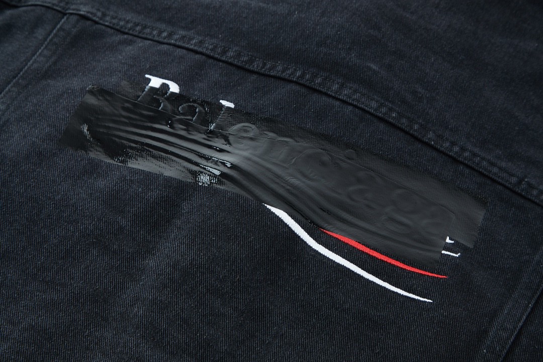 Balenciaga 巴黎世家 胶带可乐图案 翻领长袖夹克 牛仔外套 牛仔衣 秋冬 黑色 BALF-MO79