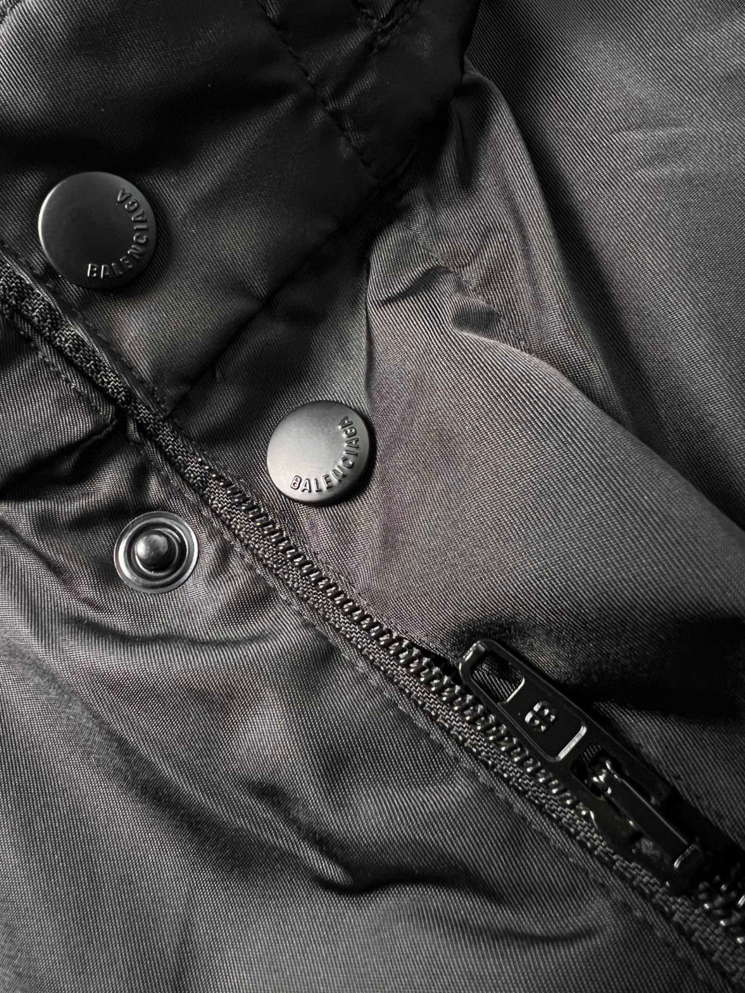 Balenciaga 巴黎世家 Logo字母印花防晒连帽夹克 长袖 冲锋衣 外套 秋冬 黑色 738762TLO251000
