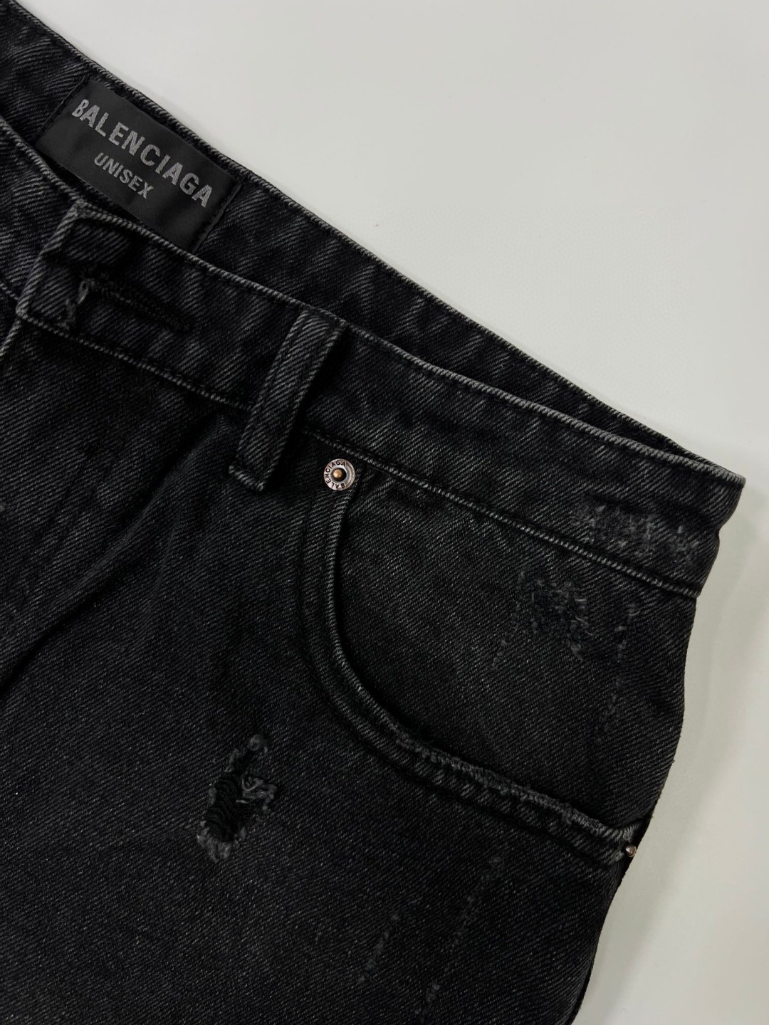 Balenciaga 巴黎世家 水洗破洞牛仔裤 长裤 男款 黑色 