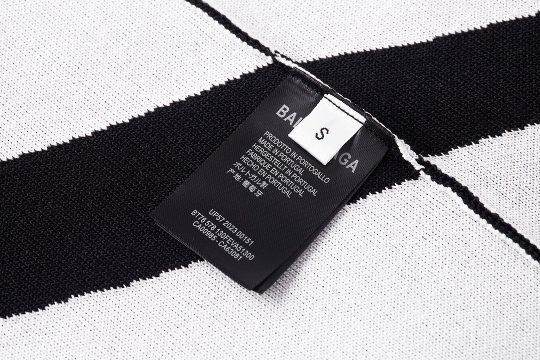 Balenciaga 巴黎世家 字母Logo 10号足球高领拼接毛衣 长袖 秋冬 保暖 黑色 641796T61821070