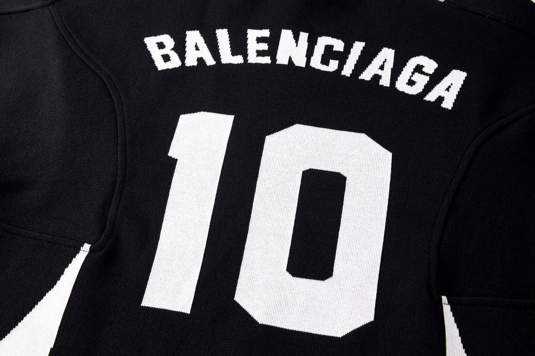 Balenciaga 巴黎世家 字母Logo 10号足球高领拼接毛衣 长袖 秋冬 保暖 黑色 641796T61821070