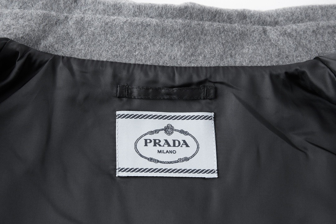 PRADA 普拉达 三角徽标羊绒衬衫 外套 长袖 黑色 灰色