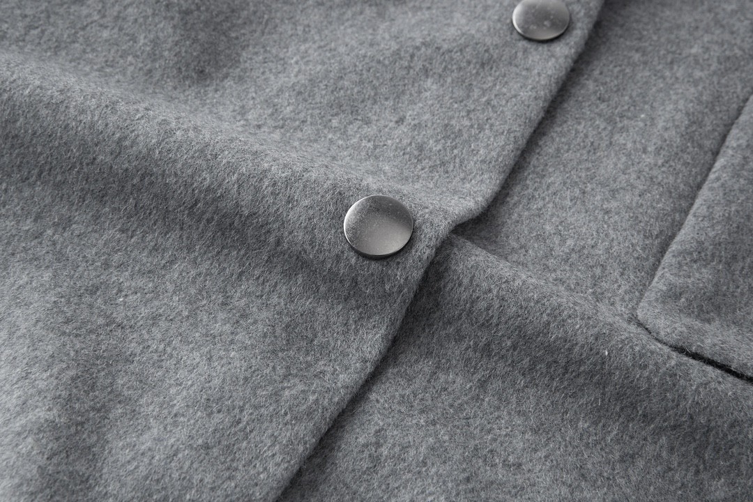 PRADA 普拉达 三角徽标羊绒衬衫 外套 长袖 黑色 灰色