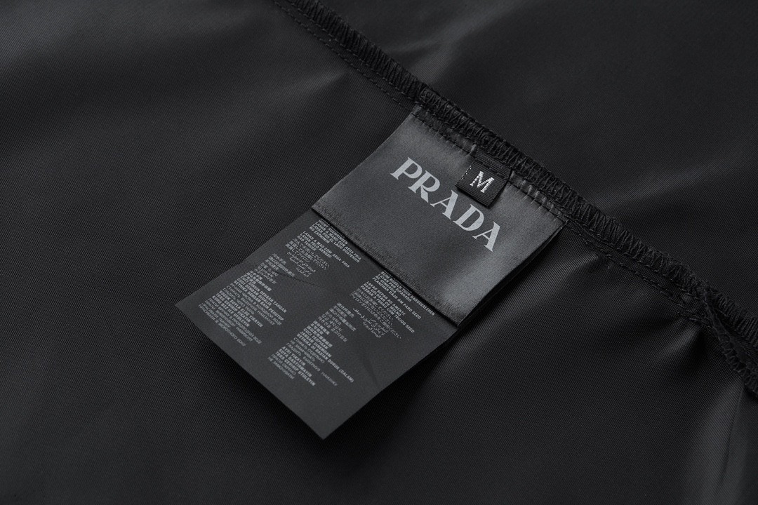 PRADA 普拉达 SS21 纯色三角徽标 衬衫 长袖 男女同款 黑色 SC514-1WQ8-F0002-S-202