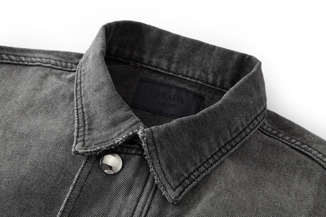 PRADA 普拉达 三角徽标 水洗做旧牛仔外套 夹克 长袖 男女同款 黑灰色 