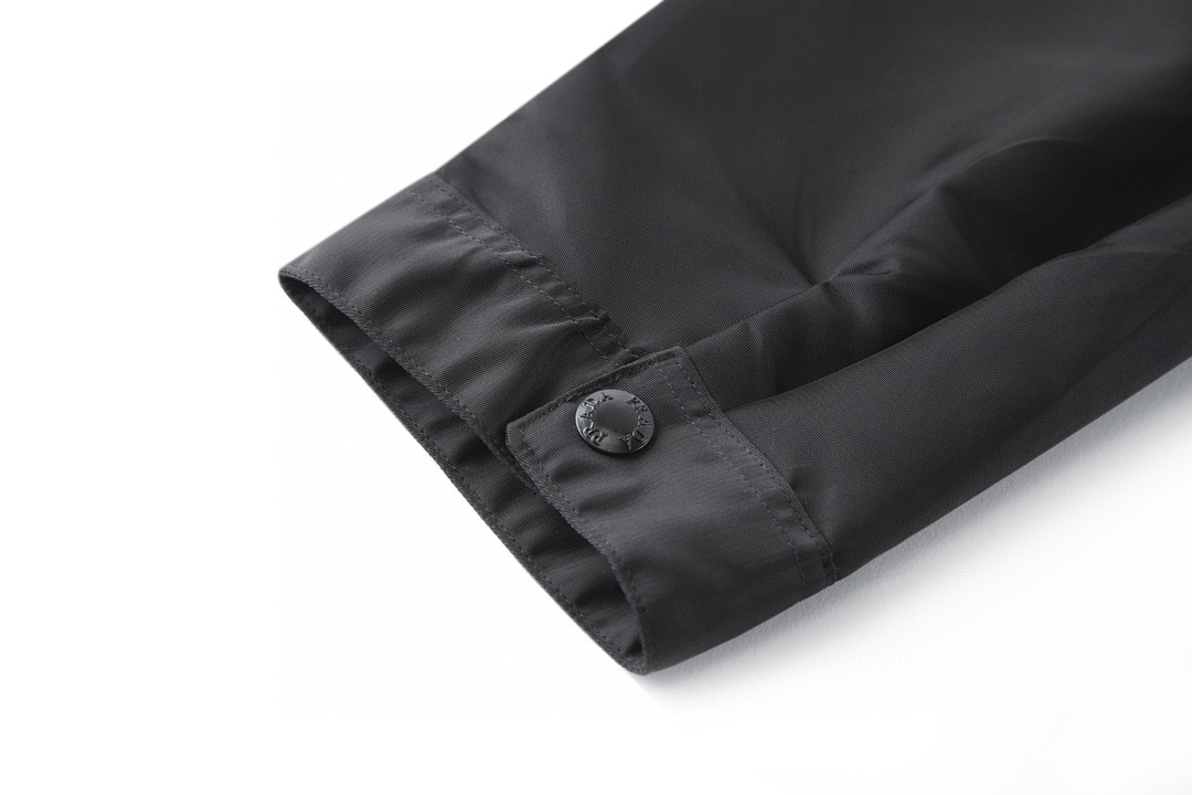 PRADA 普拉达 SS21 纯色三角徽标 衬衫 长袖 男女同款 黑色 SC514-1WQ8-F0002-S-202