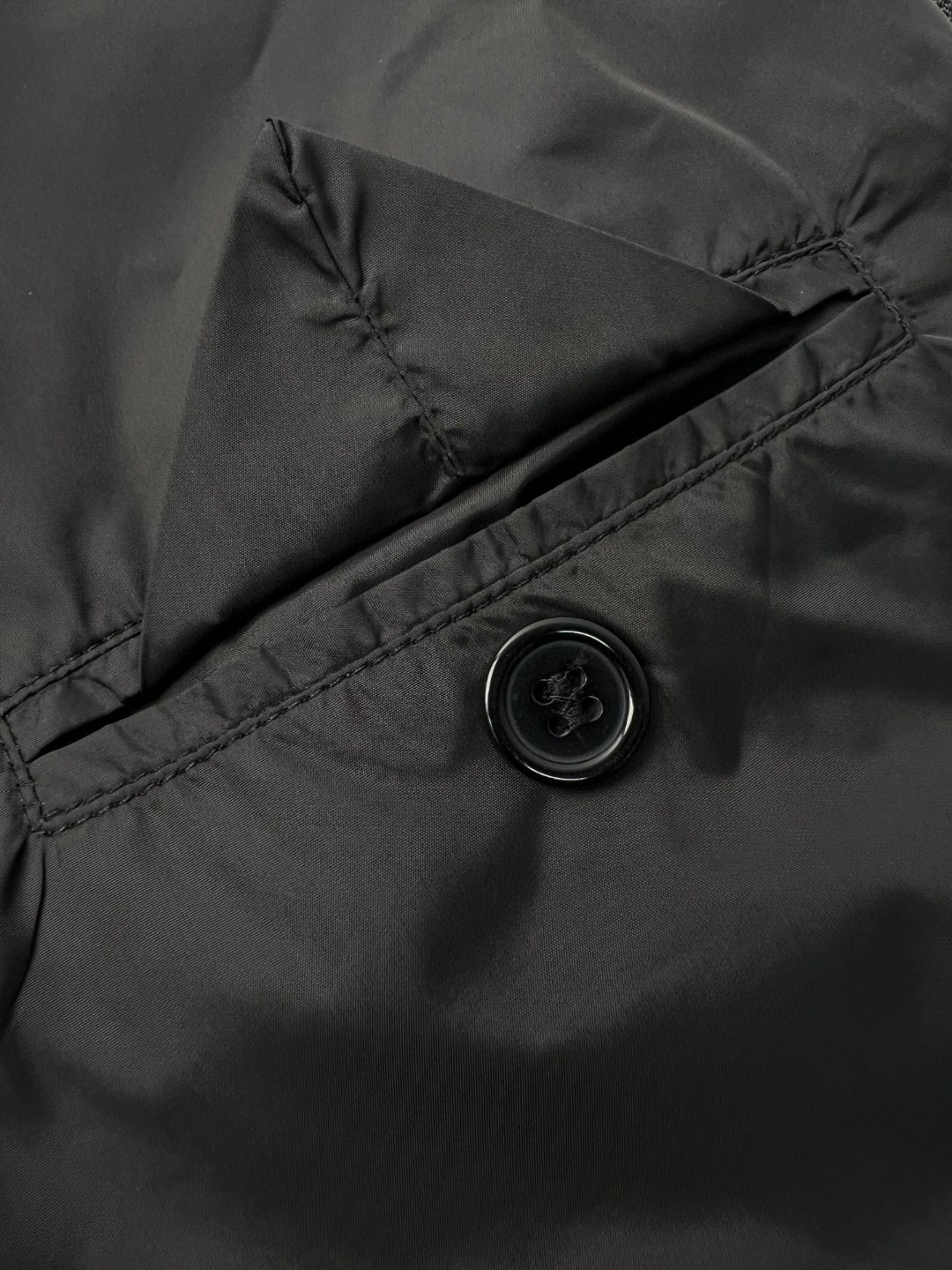 PRADA 普拉达 SS23 纯色三角徽标 夹克 外套 长袖 男女同款 黑色 SC640M-11QL-F0002