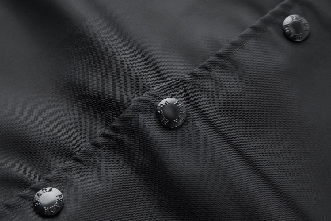 PRADA 普拉达 SS21 纯色三角徽标 衬衫 长袖 男女同款 黑色 SC514-1WQ8-F0002-S-202