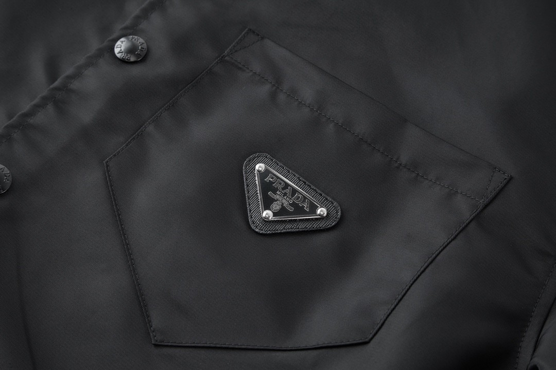 PRADA 普拉达 SS21 纯色三角徽标 衬衫 长袖 男女同款 黑色 SC514-1WQ8-F0002-S-202