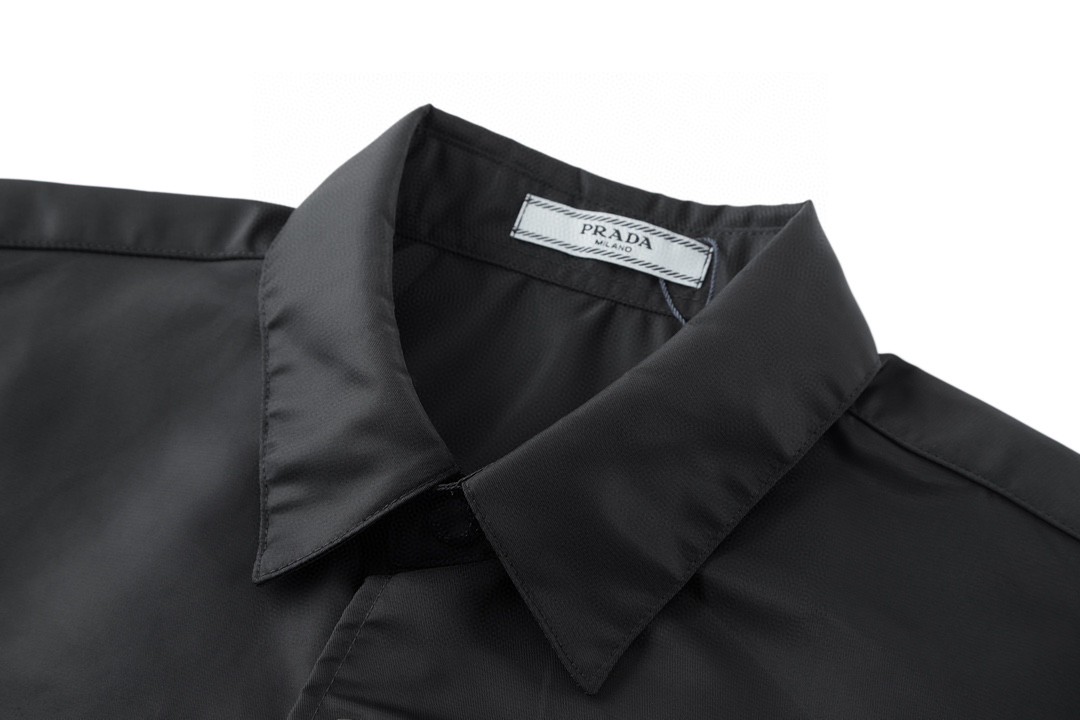PRADA 普拉达 SS21 纯色三角徽标 衬衫 长袖 男女同款 黑色 SC514-1WQ8-F0002-S-202