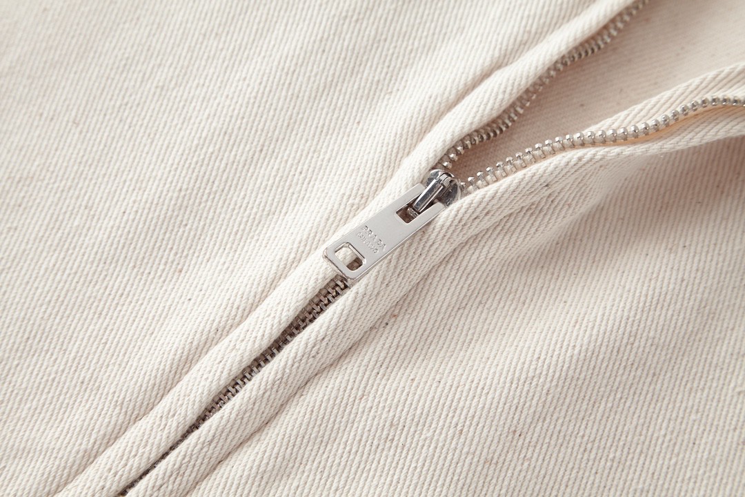 PRADA 普拉达 三角徽标拉链 牛仔外套 夹克 长袖 外套 男女同款 米白色