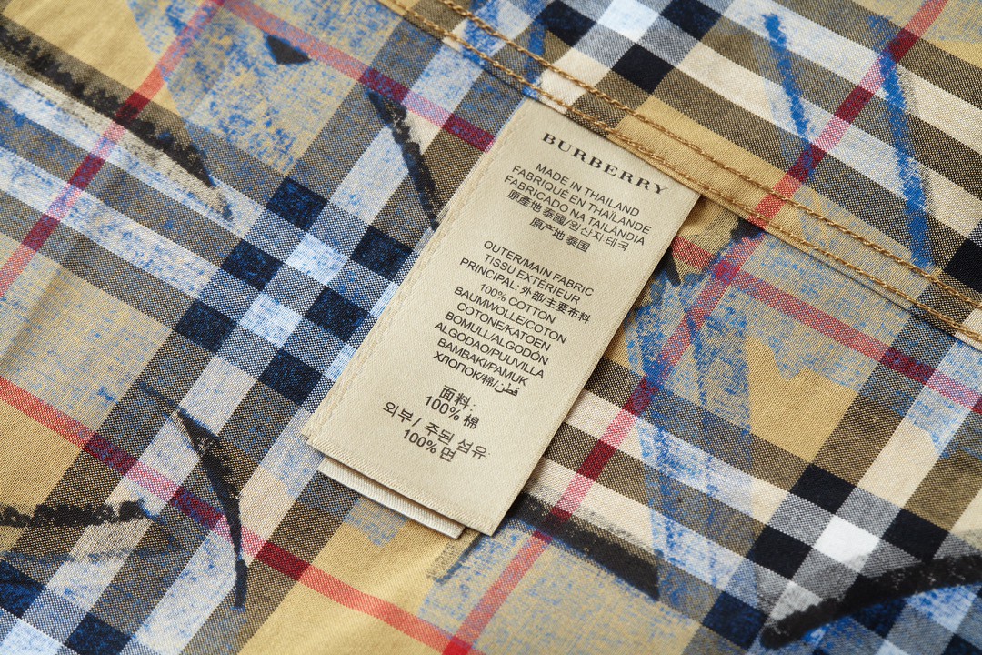 Burberry 巴宝莉 字母涂鸦格纹翻领单排扣衬衫 长袖 秋冬款 男女同款 蓝色