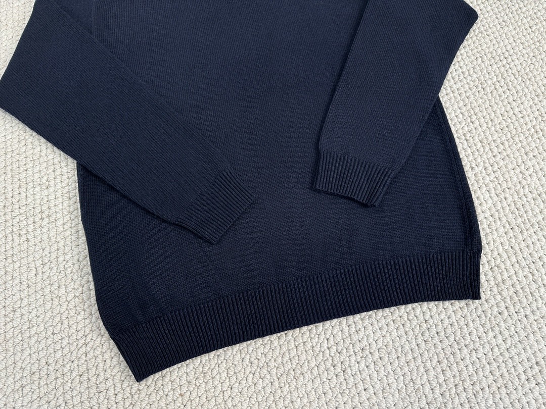 PRADA 普拉达 纯色字母Logo徽标 毛衣 针织衫 长袖 秋冬款 驼色 藏蓝色 