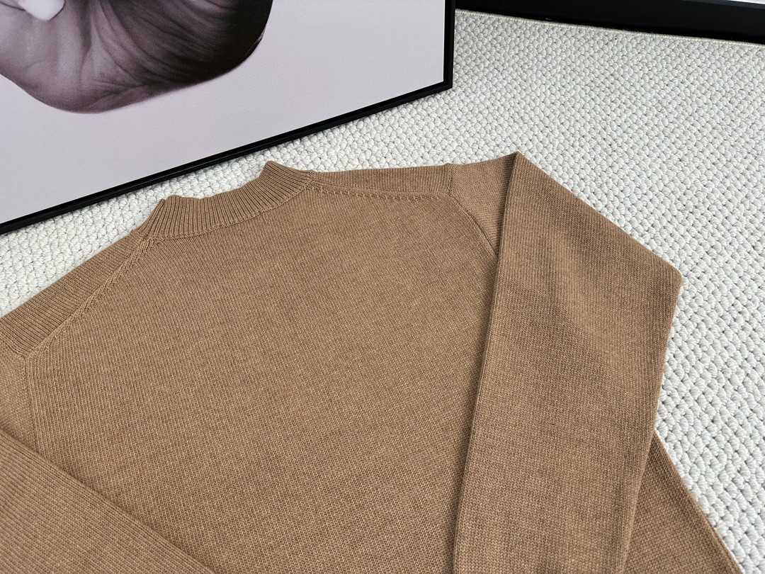 PRADA 普拉达 纯色字母Logo徽标 毛衣 针织衫 长袖 秋冬款 驼色 藏蓝色 