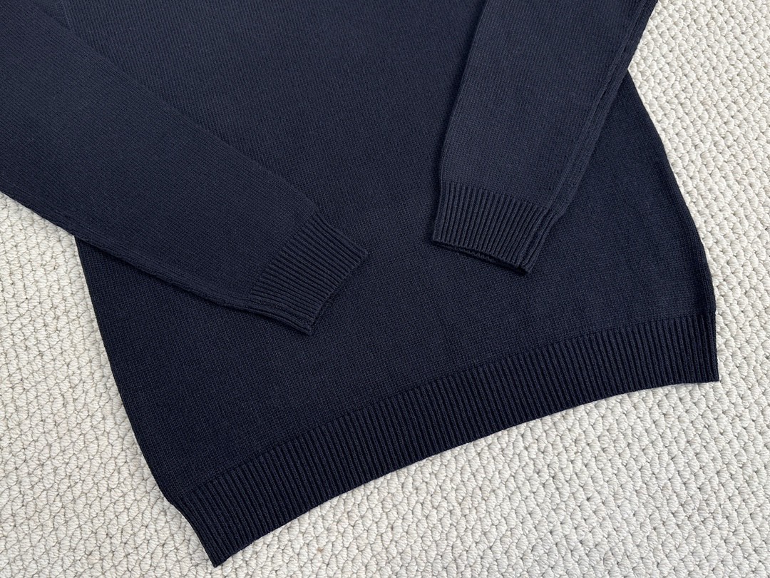 PRADA 普拉达 纯色字母Logo徽标 毛衣 针织衫 长袖 秋冬款 驼色 藏蓝色 