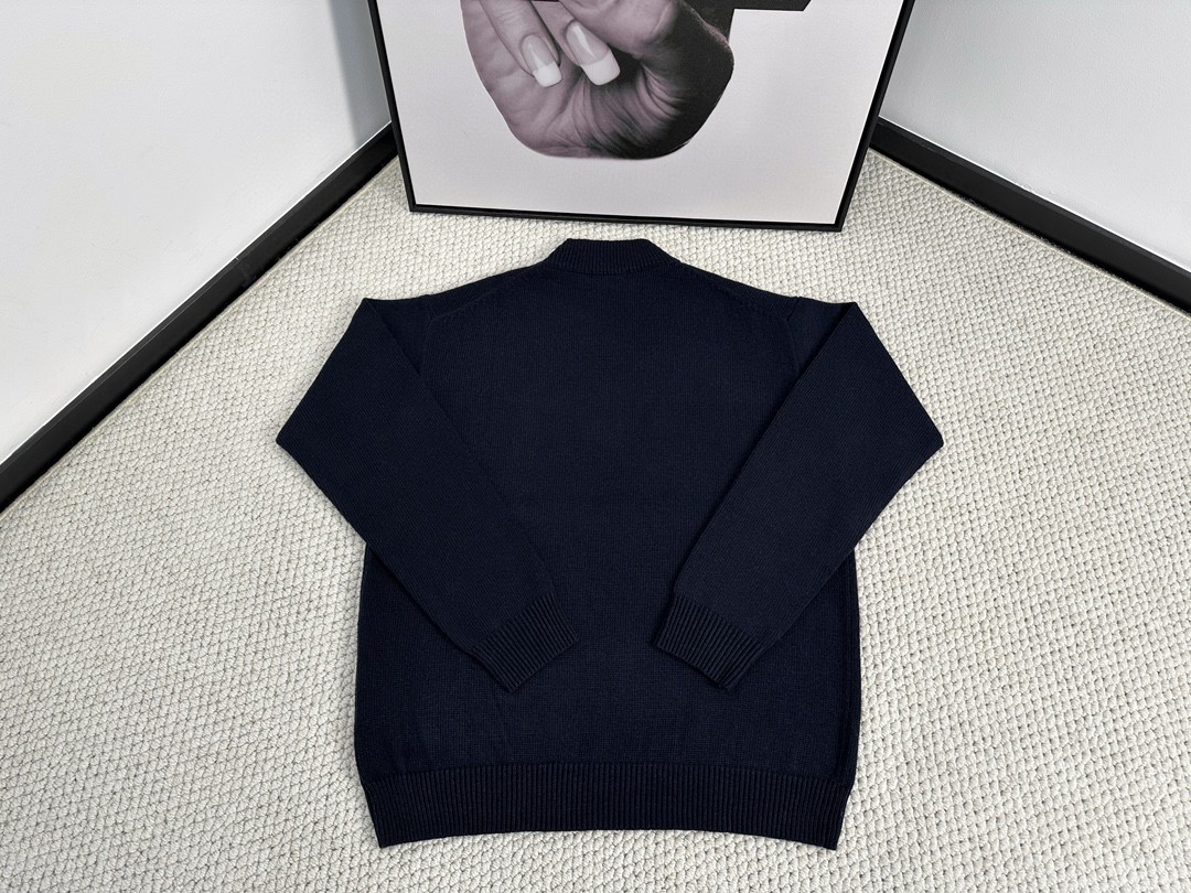 PRADA 普拉达 纯色字母Logo徽标 毛衣 针织衫 长袖 秋冬款 驼色 藏蓝色 