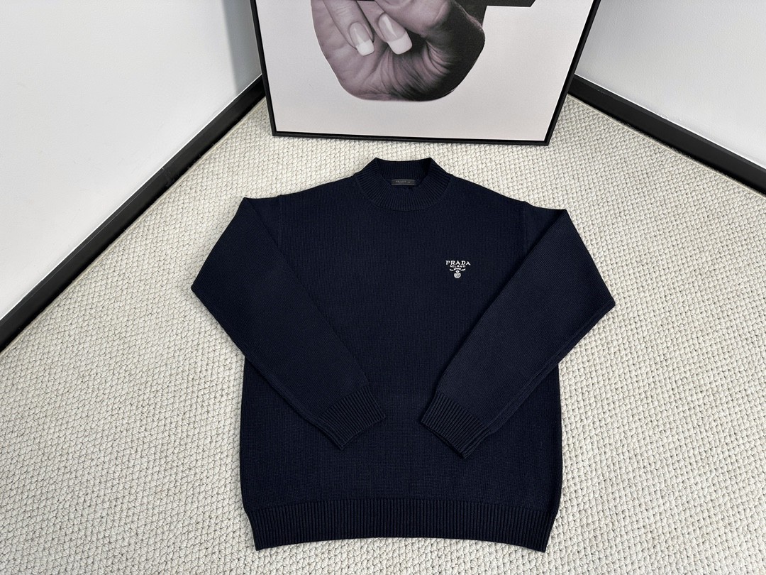 PRADA 普拉达 纯色字母Logo徽标 毛衣 针织衫 长袖 秋冬款 驼色 藏蓝色 