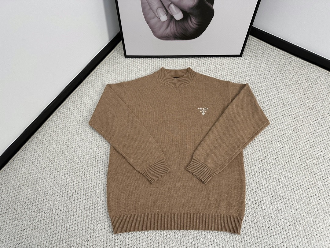 PRADA 普拉达 纯色字母Logo徽标 毛衣 针织衫 长袖 秋冬款 驼色 藏蓝色 