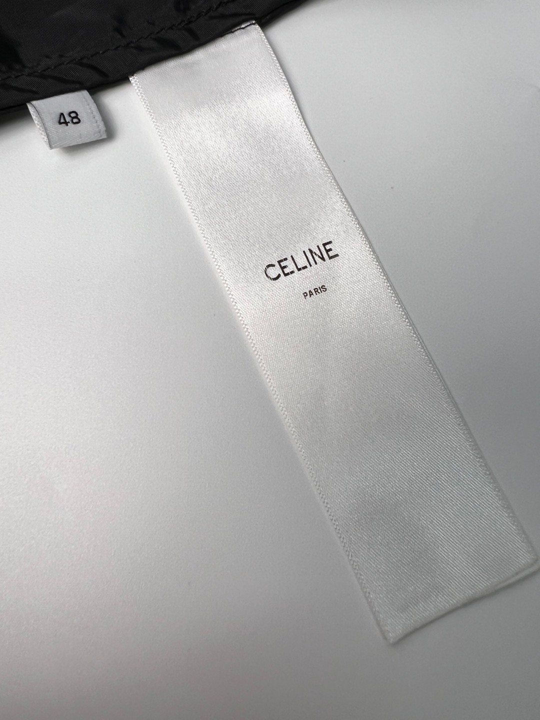 CELINE 赛琳 半拉链多功能 连帽冲锋衣 夹克 外套 长袖 秋冬款 男女同款 黑色 2W531495M-38NO