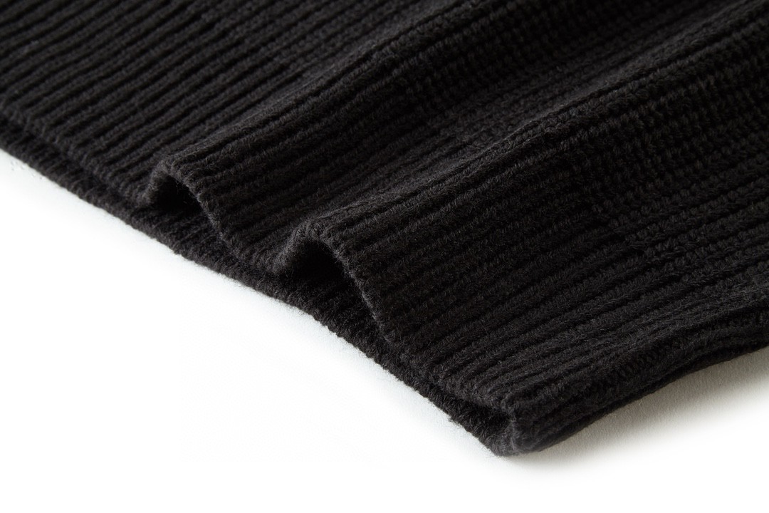 CELINE 赛琳 字母贴布logo 圆领 毛衣 长袖 秋冬款 男女同款 黑色 2A19R205O-38NO