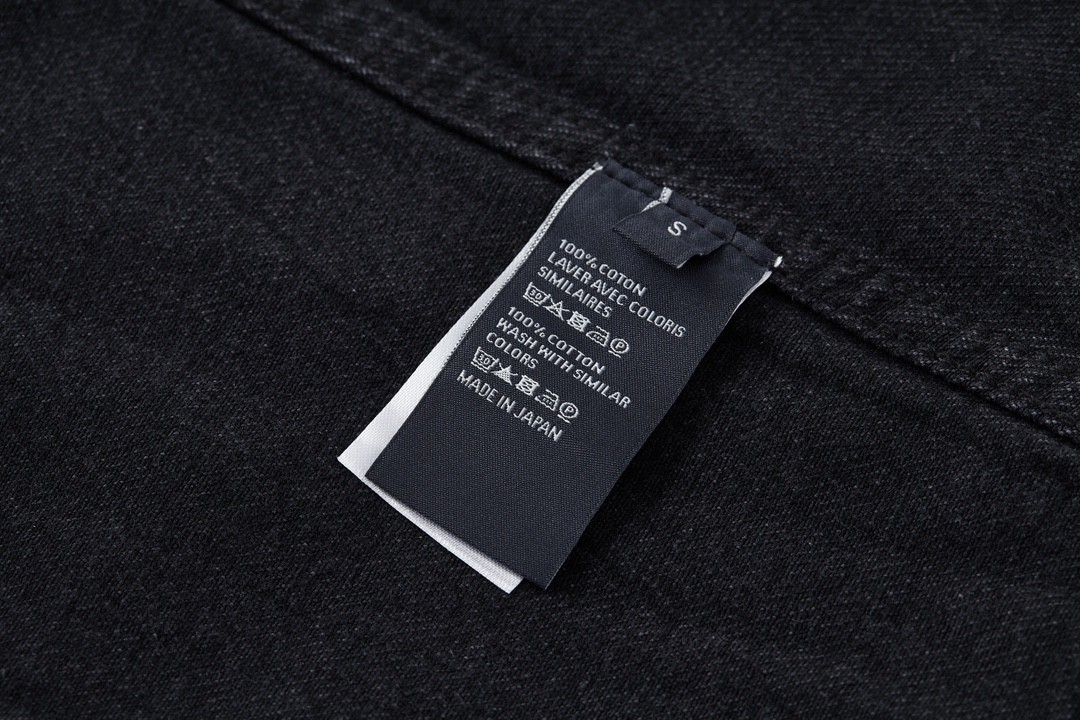 CELINE 赛琳 FW23 水洗单排扣连帽休闲牛仔外套 牛仔衣 长袖 外套 秋冬款 男女同款 黑灰色 2Q472947F-38CH