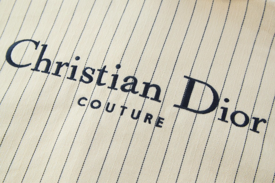 DIOR 迪奥 细条纹 字母Logo刺绣翻领衬衫 长袖 秋冬款 米白色 033D490J318X-C085