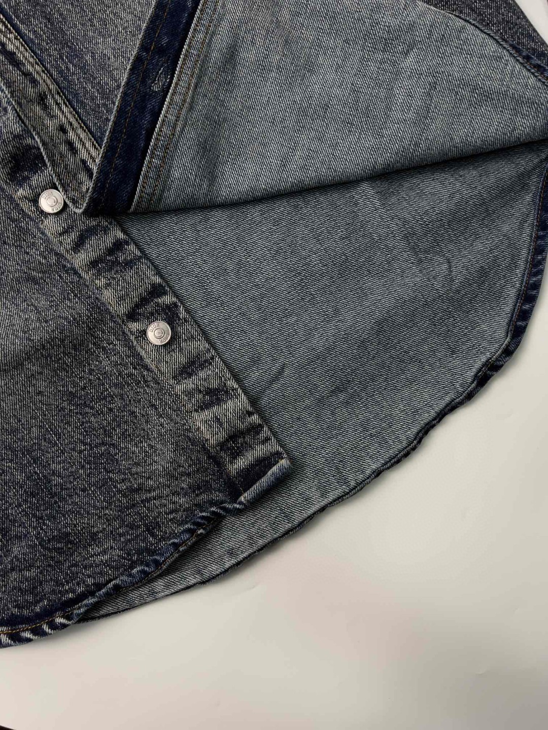 DIOR 迪奥 水洗做旧翻领单排扣牛仔外套 长袖 牛仔衣 夹克 秋冬款 蓝色 113D585BY994-510