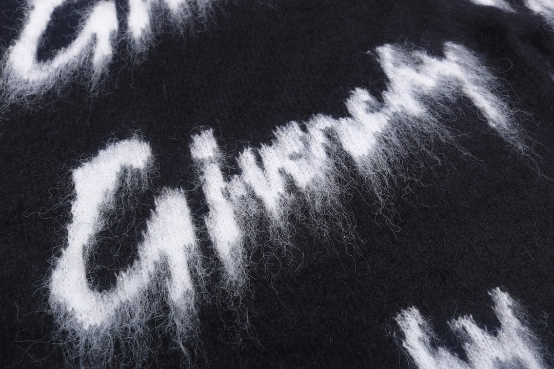 Givenchy 纪梵希 经典字母Logo图案 圆领 毛衣 长袖 秋冬款 黑色