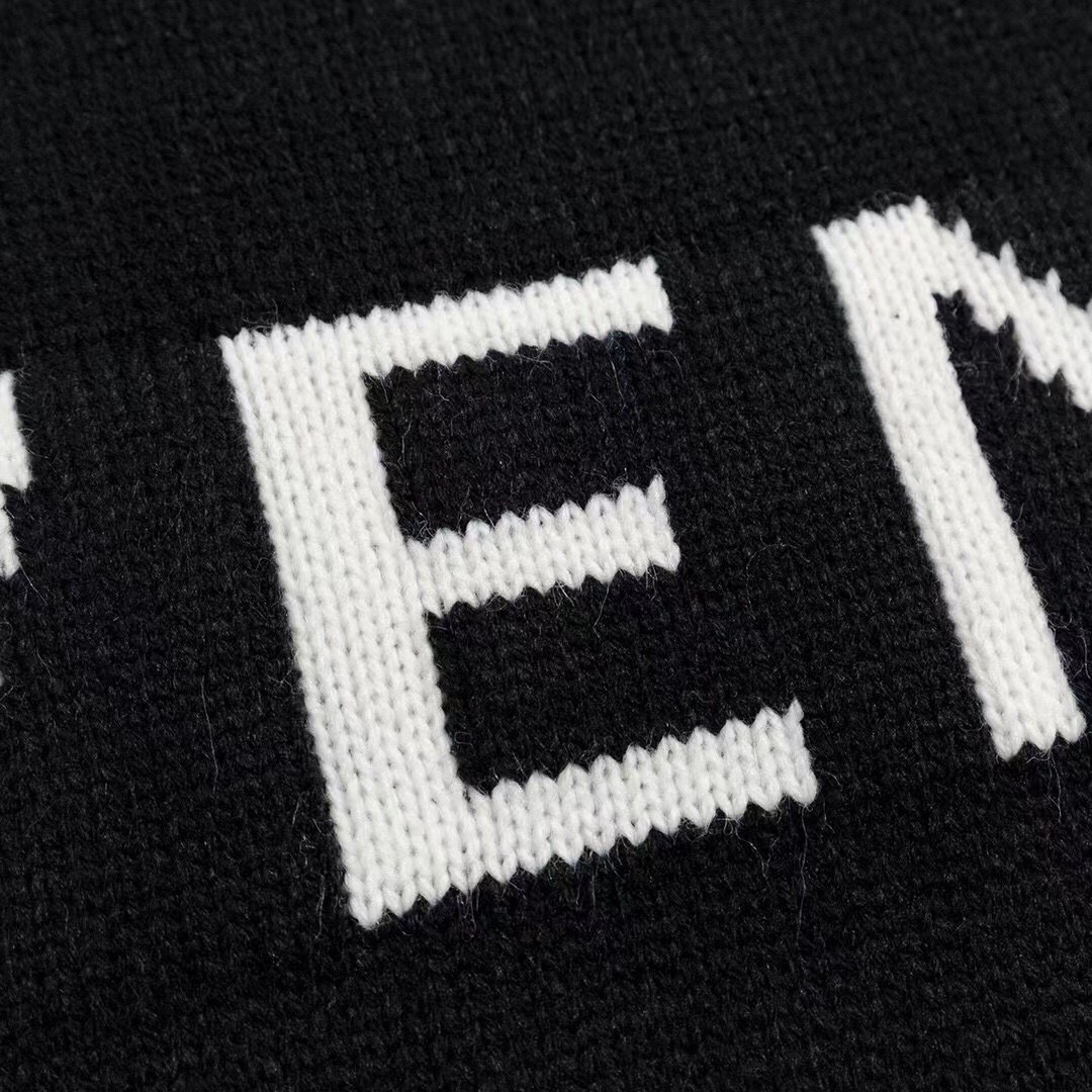 Givenchy 纪梵希 SS21 经典Logo嵌花针织圆领毛衣 长袖 秋冬款 黑色 BM90G9401M-001