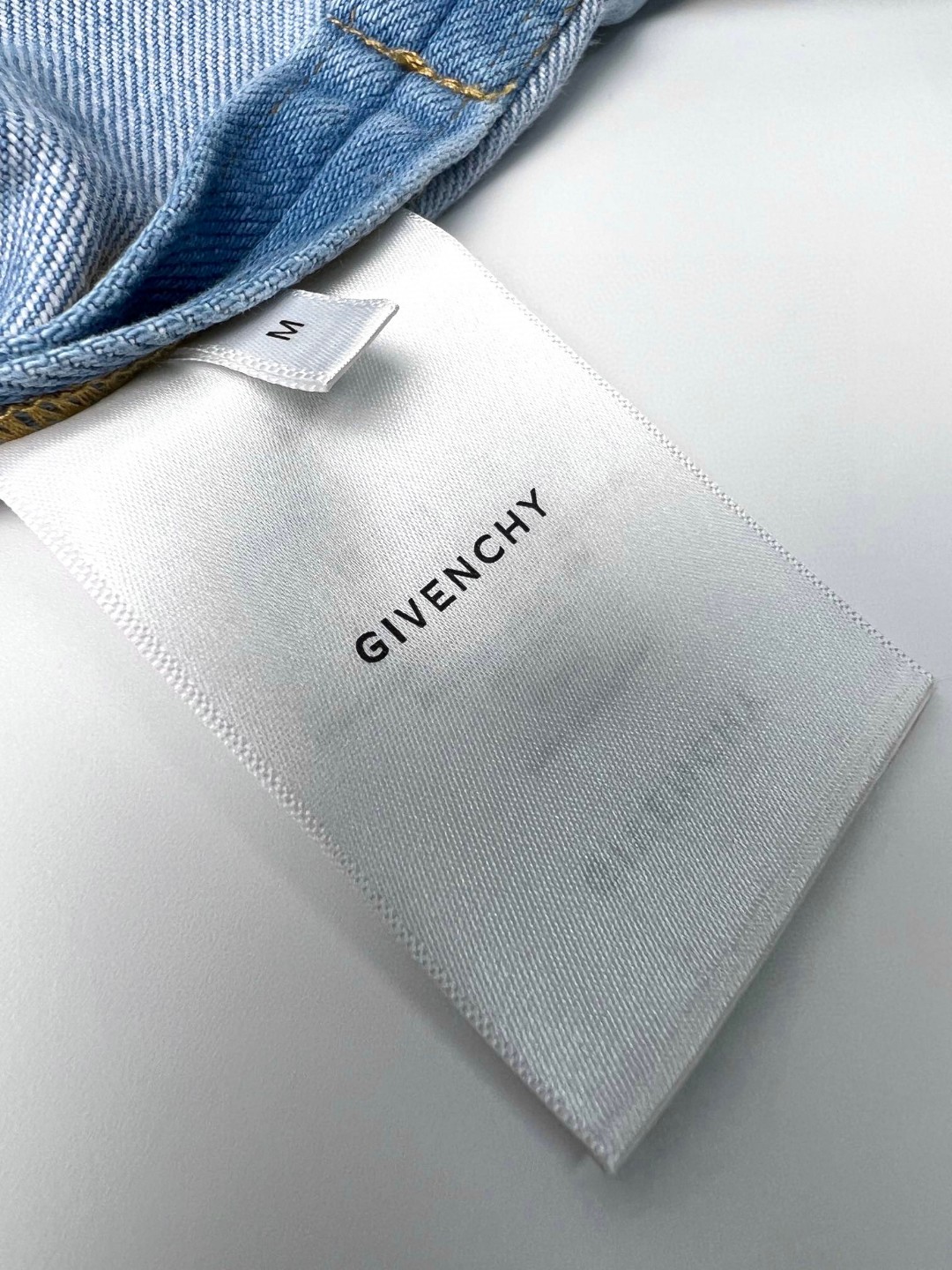 Givenchy 纪梵希 SS23 Logo刺绣印花单排扣牛仔衬衫 牛仔衣 长袖 秋冬款 蓝色 BM60X05Y5V-452