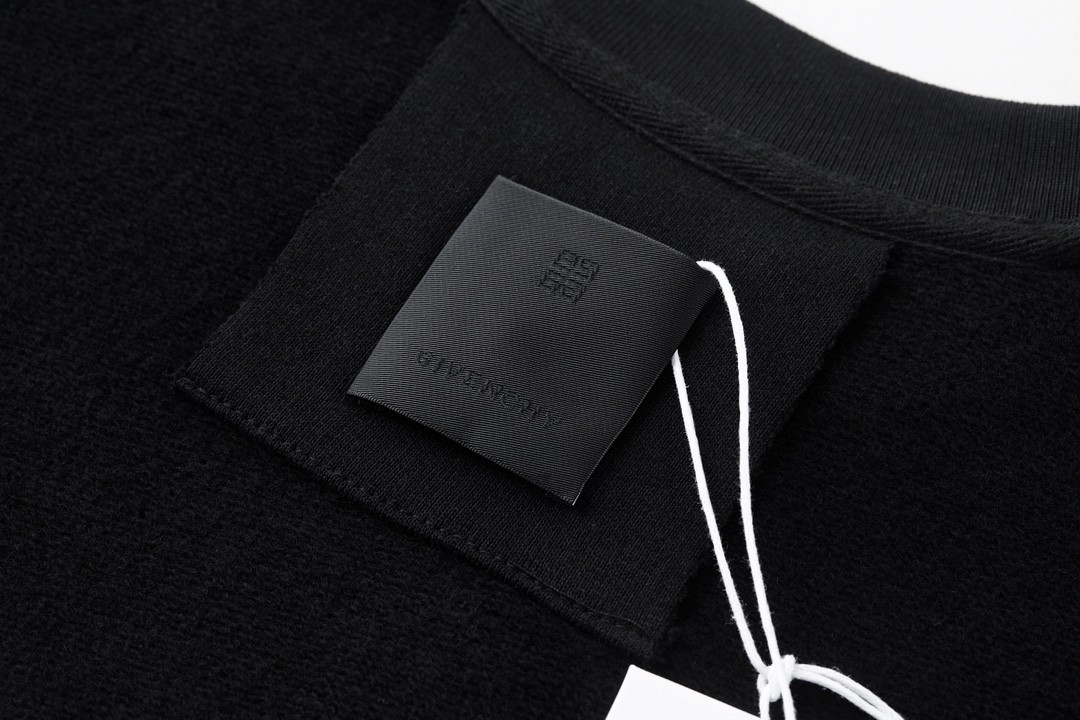 Givenchy 纪梵希 圆环陷阱字母印花logo 卫衣 套头 长袖 秋冬款 黑色 BMJ0B83Y69-001