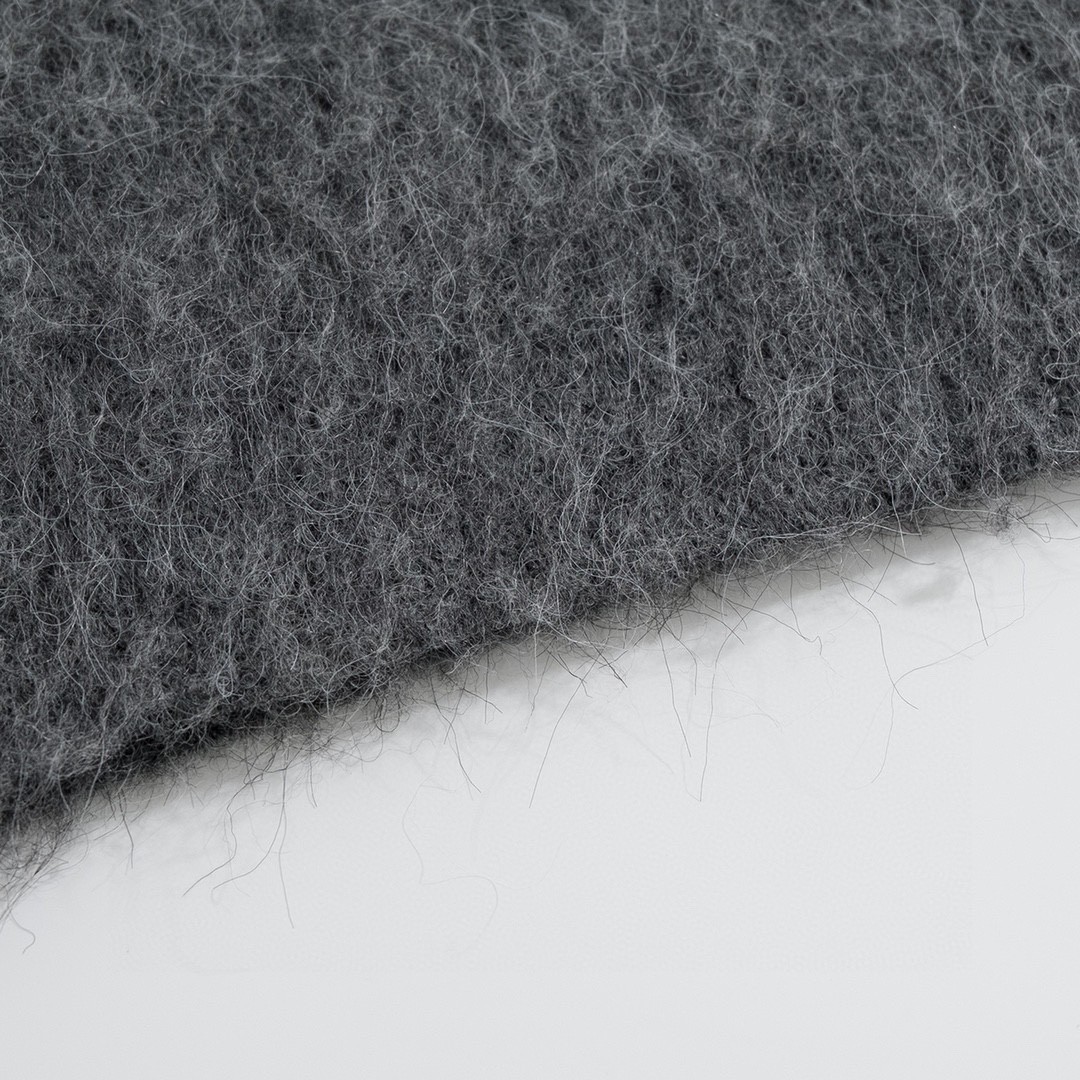 Givenchy 纪梵希 Chito 联名款 SS22 背面动物图案马海毛套头毛衣 长袖 秋冬款 灰色 BM90H04Y9D-069