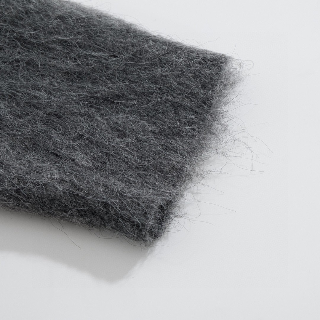 Givenchy 纪梵希 Chito 联名款 SS22 背面动物图案马海毛套头毛衣 长袖 秋冬款 灰色 BM90H04Y9D-069