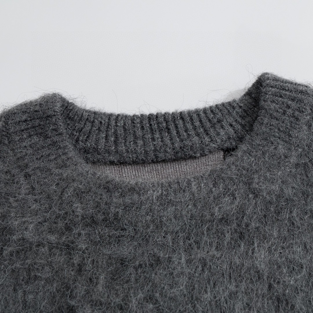 Givenchy 纪梵希 Chito 联名款 SS22 背面动物图案马海毛套头毛衣 长袖 秋冬款 灰色 BM90H04Y9D-069