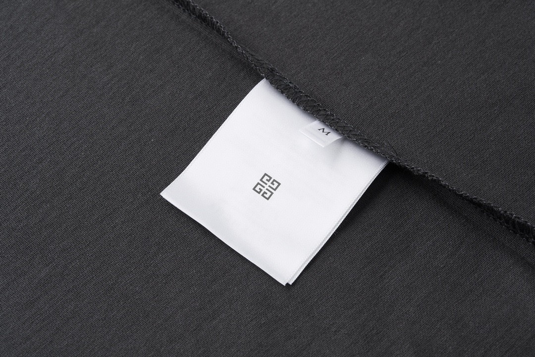 Givenchy 纪梵希 SS23 字母印花立领长袖 T 恤 打底衫 秋冬款 深灰色 BM71GM3YBN-002