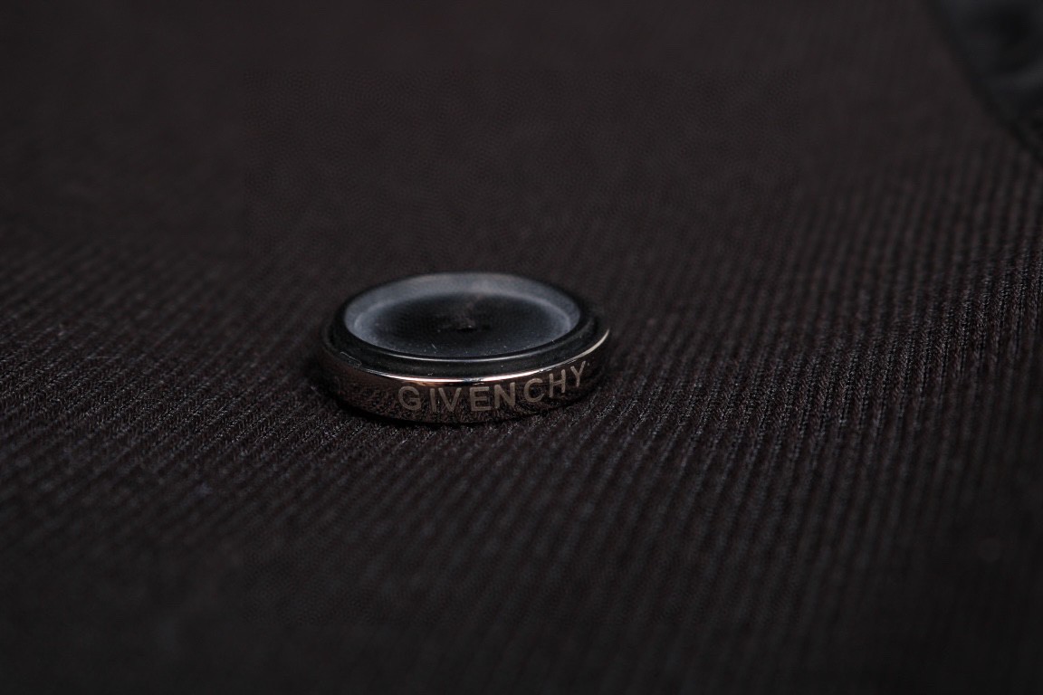 Givenchy 纪梵希 腰部U型锁设计 西装外套 长袖 秋冬款 黑色