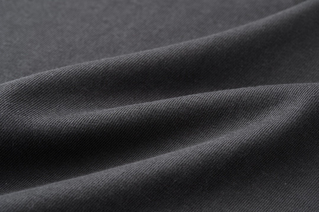 Givenchy 纪梵希 SS23 字母印花立领长袖 T 恤 打底衫 秋冬款 深灰色 BM71GM3YBN-002